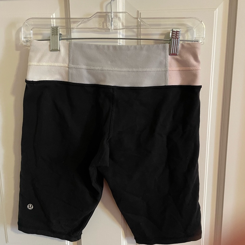 Lulu bike shorts